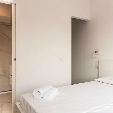 Youhosty - Gioia 1 Big Apartamento *